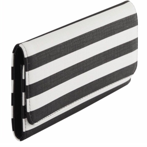 ⭐️BRAND NEW⭐️ KUT FROM THE KLOTH Black and White Striped Wallet - Picture 3 of 7